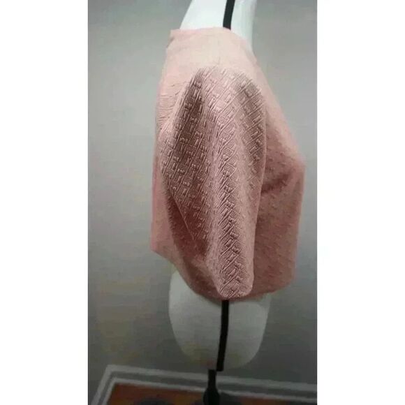 Forever 21 Short Sleeve Textured Crop Top, Size M - Picture 9 of 12